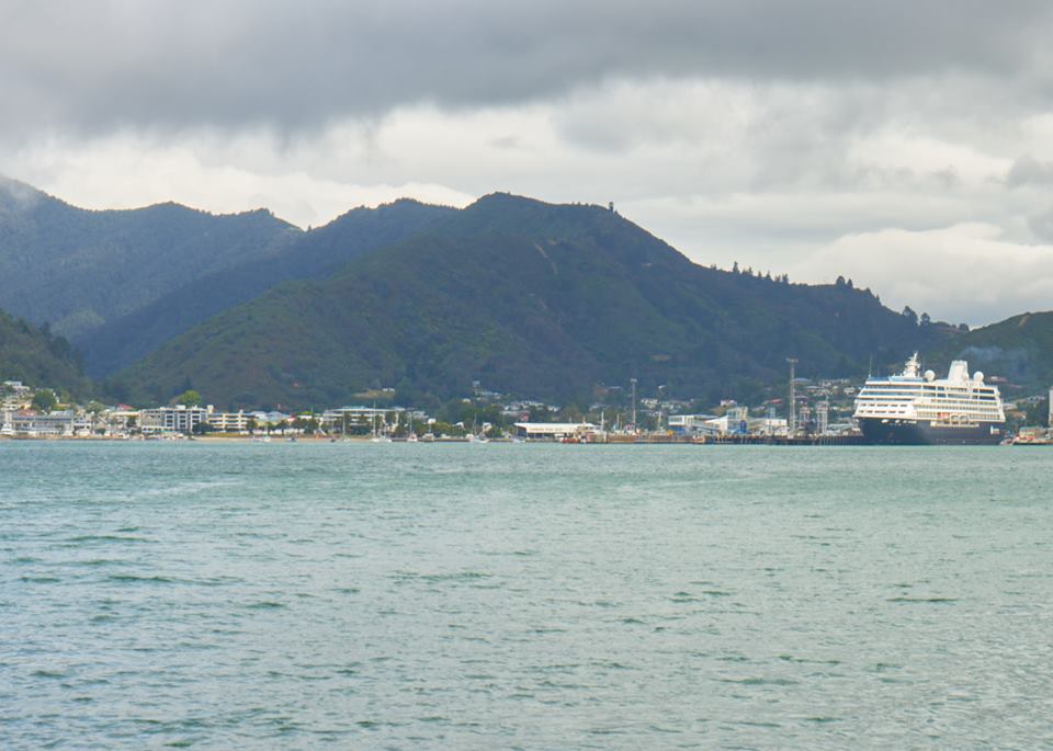 <h2>2016 Australasia Golf Cruise</h2>16 Nights from Sydney to Tasmania & Auckland on <i>Azamara Quest</i> | 6 Rounds | January 15-31